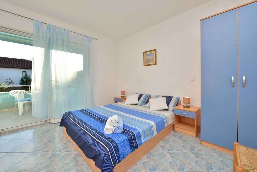 Sara Apartments เพทรอซาเน ห้อง รูปภาพ